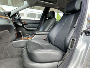 Mercedes-Benz S Class 2.8 S280 4dr