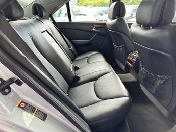 Mercedes-Benz S Class 2.8 S280 4dr