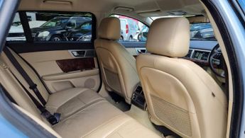 Jaguar XF 2.2d Premium Luxury Sportbrake Auto Euro 5 (s/s) 5dr
