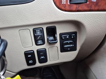 Toyota Ipsum 2.4l - 6 SEATS - FRESH IMPORT - HIGHSPEC
