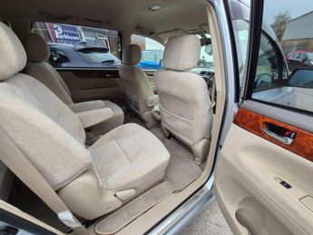 Toyota Ipsum 2.4l - 6 SEATS - FRESH IMPORT - HIGHSPEC