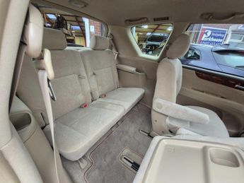 Toyota Ipsum 2.4l - 6 SEATS - FRESH IMPORT - HIGHSPEC