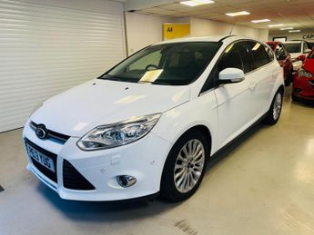 Ford Focus 1.0T EcoBoost Titanium X Euro 5 (s/s) 5dr