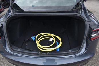 Tesla Model 3 (Dual Motor) Performance Auto 4WDE 4dr (Performance Upgrade)
