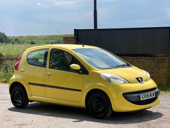 Peugeot 107 1.0 12V Urban 2 Tronic Euro 4 5dr