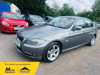 BMW 320 2.0 320d Exclusive Edition Euro 5 (s/s) 4dr