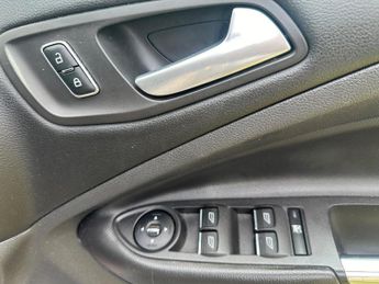 Ford Kuga 2.0 TDCi Zetec Powershift AWD Euro 5 5dr