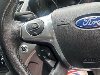 Ford Kuga 2.0 TDCi Zetec Powershift AWD Euro 5 5dr