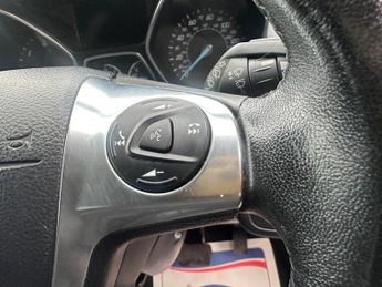Ford Kuga 2.0 TDCi Zetec Powershift AWD Euro 5 5dr
