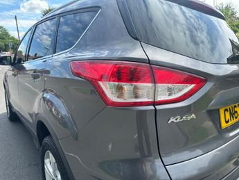 Ford Kuga 2.0 TDCi Zetec Powershift AWD Euro 5 5dr
