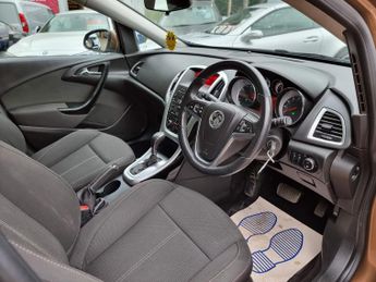 Vauxhall Astra 1.6 16v SRi Auto Euro 5 5dr