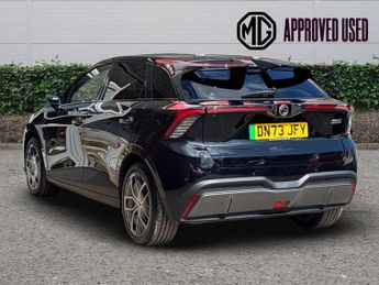 MG MG4 64kWh Trophy Auto 5dr