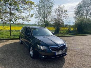 Skoda Superb 2.0 TDI Elegance DSG 4WD Euro 5 (s/s) 5dr