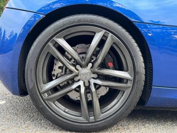 Audi R8 5.2 FSI V10 Spyder S Tronic quattro Euro 5 2dr