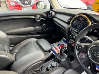 MINI Hatch 1.5 Cooper Steptronic Euro 6 (s/s) 3dr