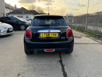 MINI Hatch 1.5 Cooper Steptronic Euro 6 (s/s) 3dr