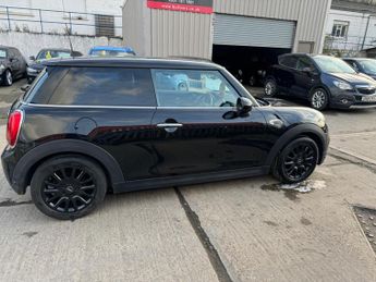 MINI Hatch 1.5 Cooper Steptronic Euro 6 (s/s) 3dr