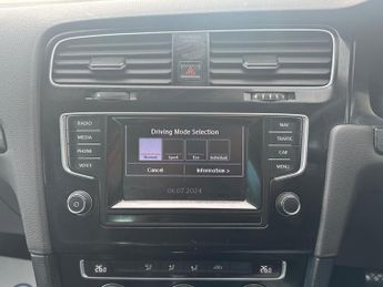 Volkswagen Golf 2.0 TDI BlueMotion Tech GT DSG Euro 5 (s/s) 5dr