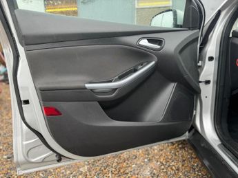 Ford Focus 1.6 Titanium Powershift Euro 5 5dr