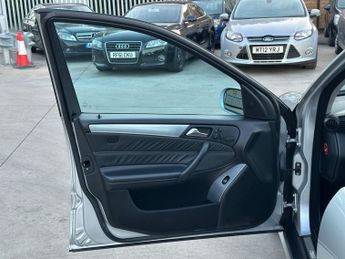 Mercedes-Benz C Class 5.4 C55 AMG 4dr