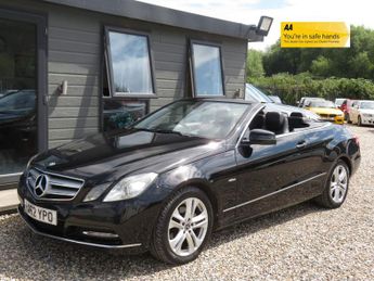 Mercedes E Class 2.1 E220 CDI BlueEfficiency SE Cabriolet G-Tronic+ Euro 5 (s/s) 