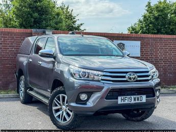 Used Toyota Hilux 2.4 D-4D Invincible Auto 4WD Euro 6 (s/s) 4dr (TSS)