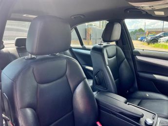 Mercedes-Benz C Class 2.1 C220 CDI BlueEfficiency Sport Auto Euro 5 4dr
