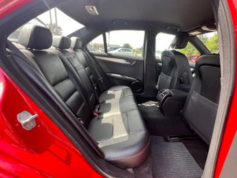 Mercedes-Benz C Class 2.1 C220 CDI BlueEfficiency Sport Auto Euro 5 4dr