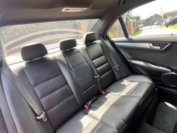 Mercedes-Benz C Class 2.1 C220 CDI BlueEfficiency Sport Auto Euro 5 4dr