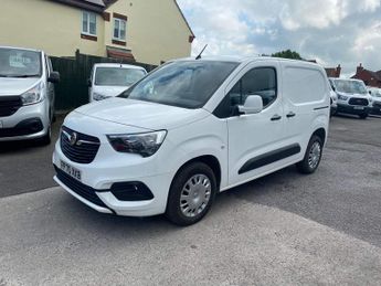 Vauxhall Combo 1.5 Turbo D 2300 Sportive L1 H1 Euro 6 4dr