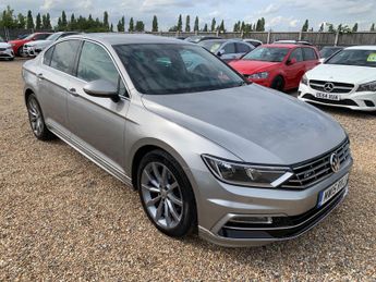 Volkswagen Passat 2.0 TDI BlueMotion Tech R-Line Euro 6 (s/s) 4dr