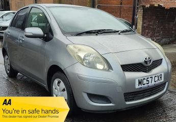 Toyota Yaris 1l Full Auto UK Stereo 5dr