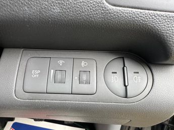 Hyundai i800 2.5 CRDi Style Euro 4 5dr