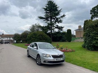 Skoda Superb 2.0 TDI S DSG Euro 5 (s/s) 5dr