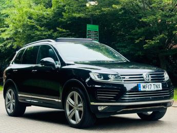 Volkswagen Touareg 3.0 TDI V6 BlueMotion Tech R-Line Plus Tiptronic 4WD Euro 6 (s/s