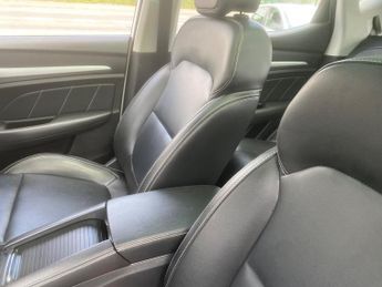 MG MG ZS 44.5kWh Exclusive Auto 5dr