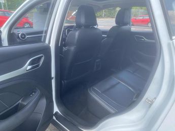 MG MG ZS 44.5kWh Exclusive Auto 5dr