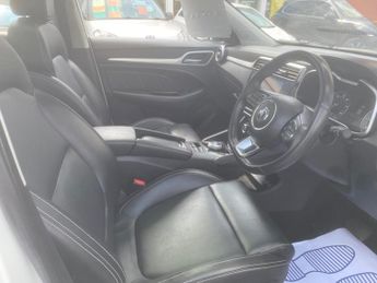 MG MG ZS 44.5kWh Exclusive Auto 5dr