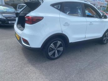 MG MG ZS 44.5kWh Exclusive Auto 5dr