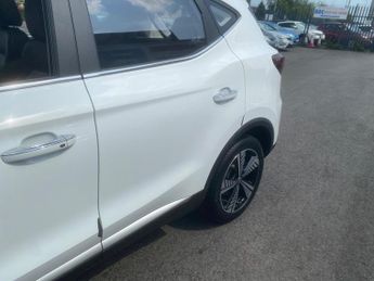 MG MG ZS 44.5kWh Exclusive Auto 5dr