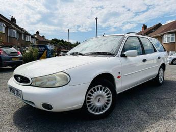 Ford Mondeo 1.8 TD LX 5dr