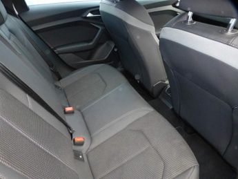 Audi A1 1.0 TFSI 30 S line Sportback S Tronic Euro 6 (s/s) 5dr