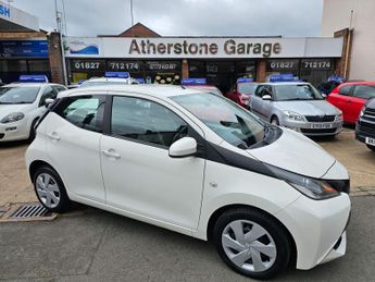 Toyota AYGO 1.0 VVT-i x-play Euro 5 5dr Euro 5