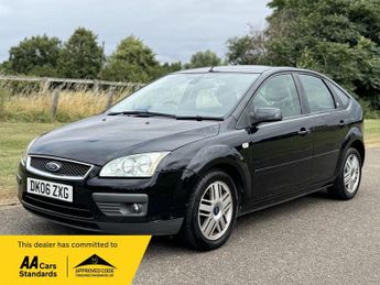 Ford Focus 1.6 Ghia 5dr