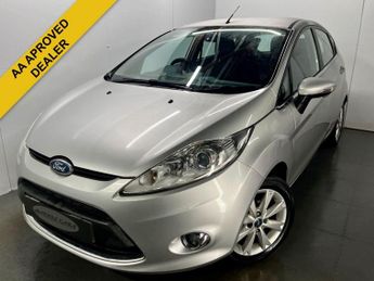 Ford Fiesta 1.2 ZETEC 5d 81 BHP 12 MONTHS MOT + FRESH SERVICE