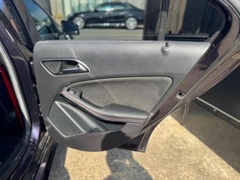 Mercedes-Benz A Class 2.0 A45 AMG SpdS DCT 4MATIC Euro 6 (s/s) 5dr