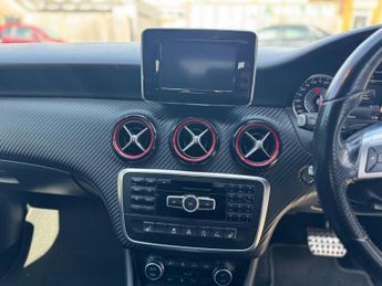 Mercedes-Benz A Class 2.0 A45 AMG SpdS DCT 4MATIC Euro 6 (s/s) 5dr