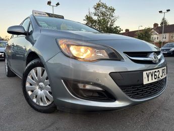 Vauxhall Astra 1.6 16V Exclusiv Sports Tourer Auto Euro 5 5dr