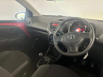 Toyota AYGO 1.0 VVT-i x Euro 6 5dr