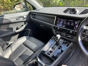 Porsche Macan 2.0T PDK 4WD Euro 6 (s/s) 5dr